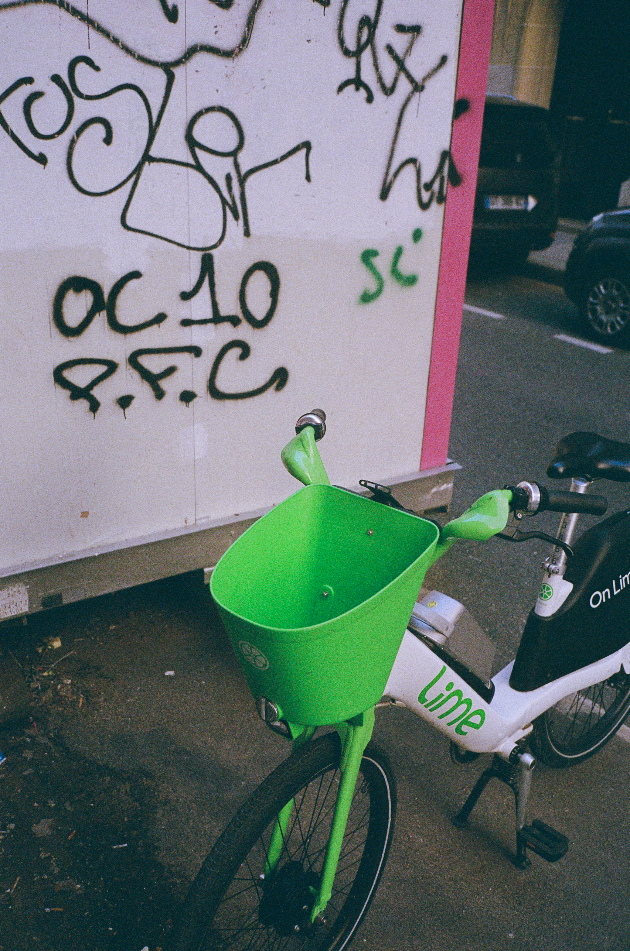 a photo of a lime bike